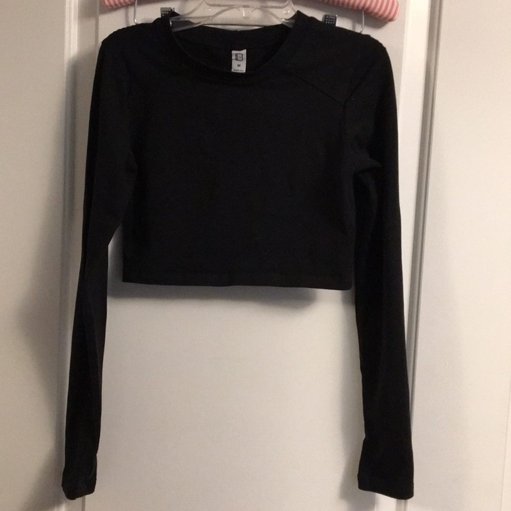 Long sleeve crop top